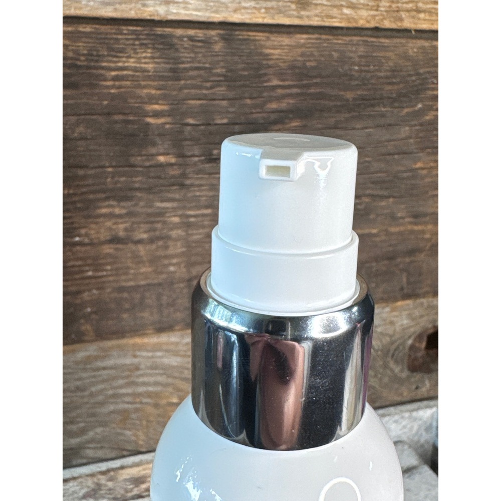 Color Wow Dream Cocktail Leave In Thickening Treatment 6.7 oz NWOB
MSRP=$28 - Picture 4 of 4